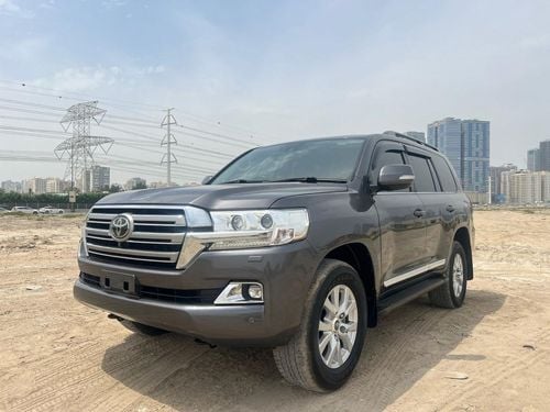 Toyota Land Cruiser TOYOTA LANDCURISER SAHARA V8 2020