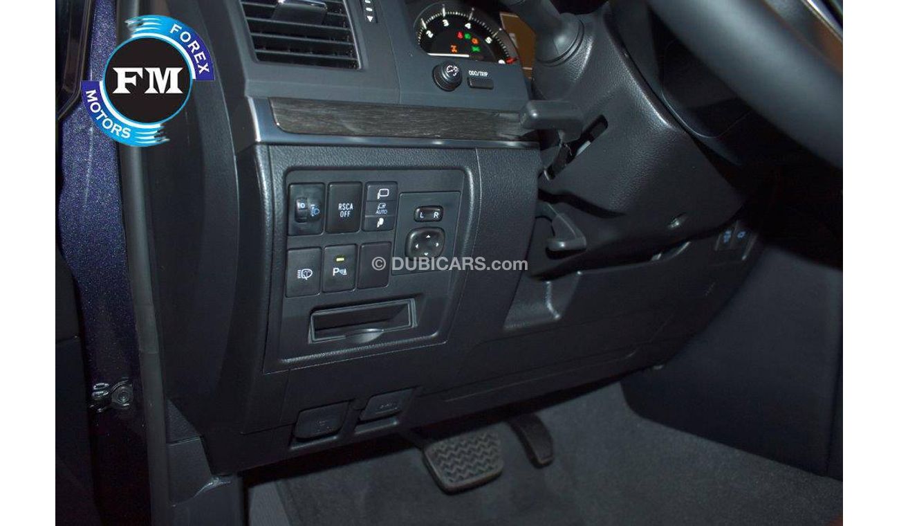 Toyota Land Cruiser 200  GXR 4.6L V8 Automatic Transmission Grand Touring Full Option