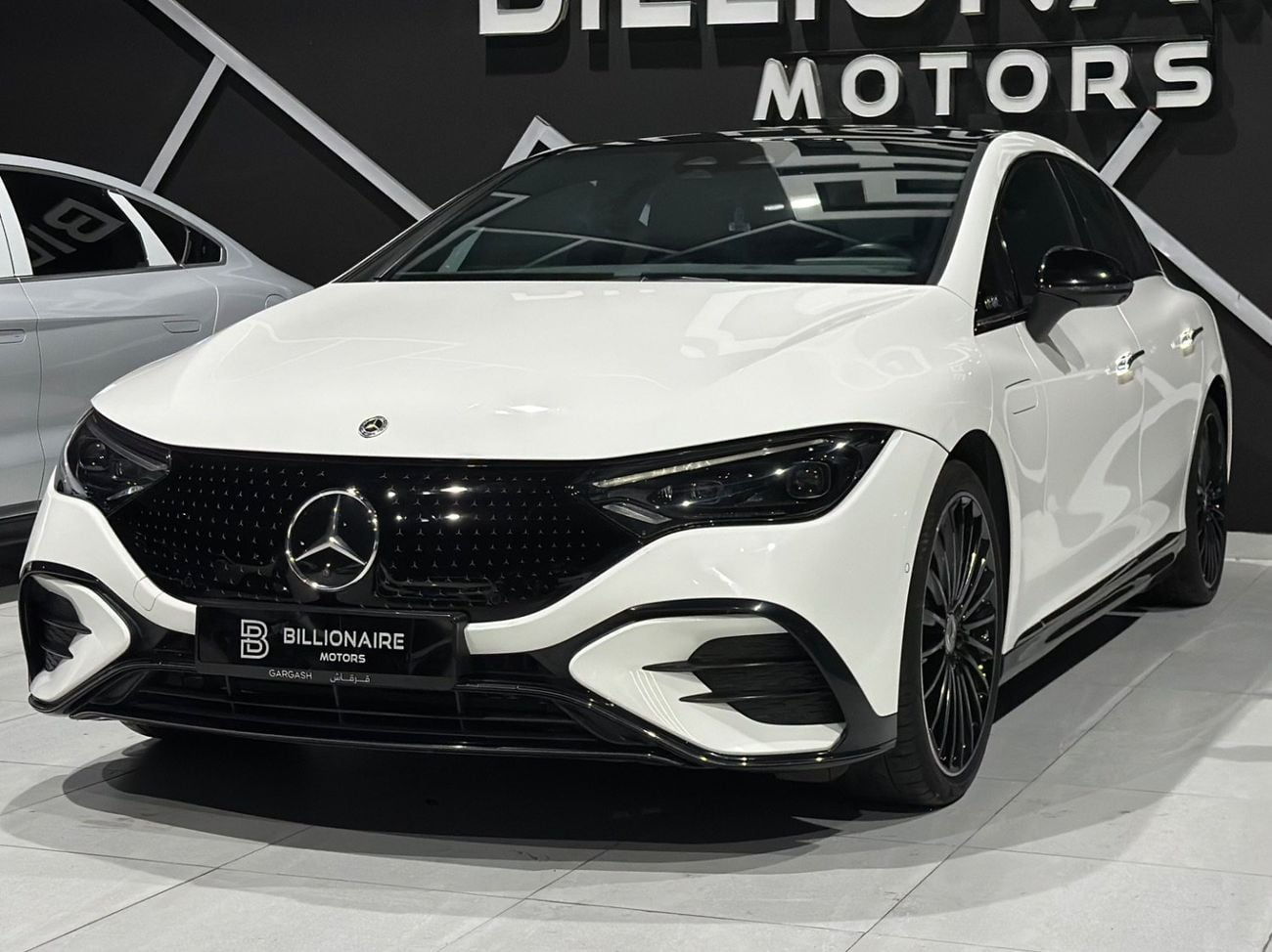 مرسيدس بنز EQE 350+ Premium +