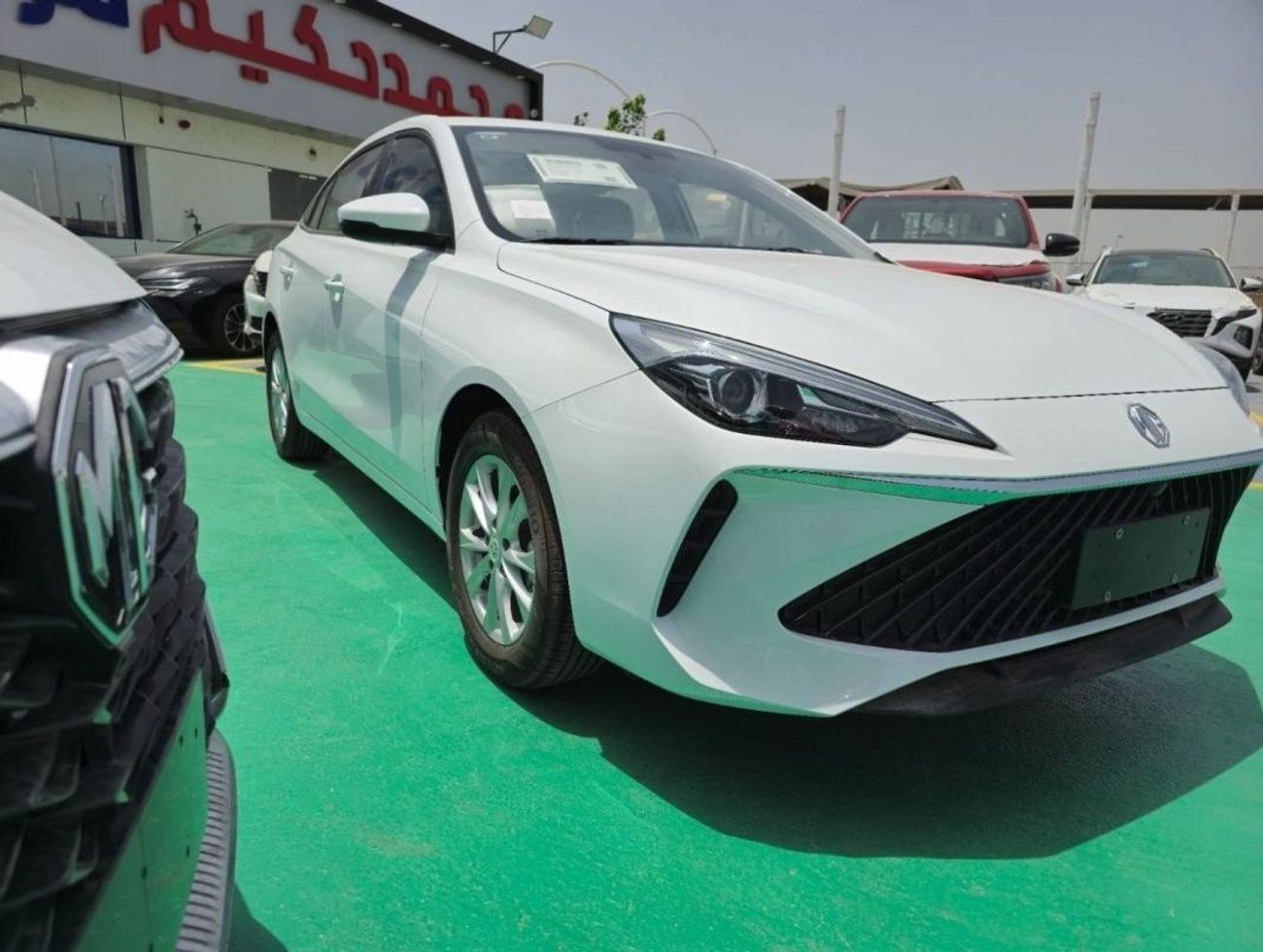 أم جي 5 1.5L PETROL 2024