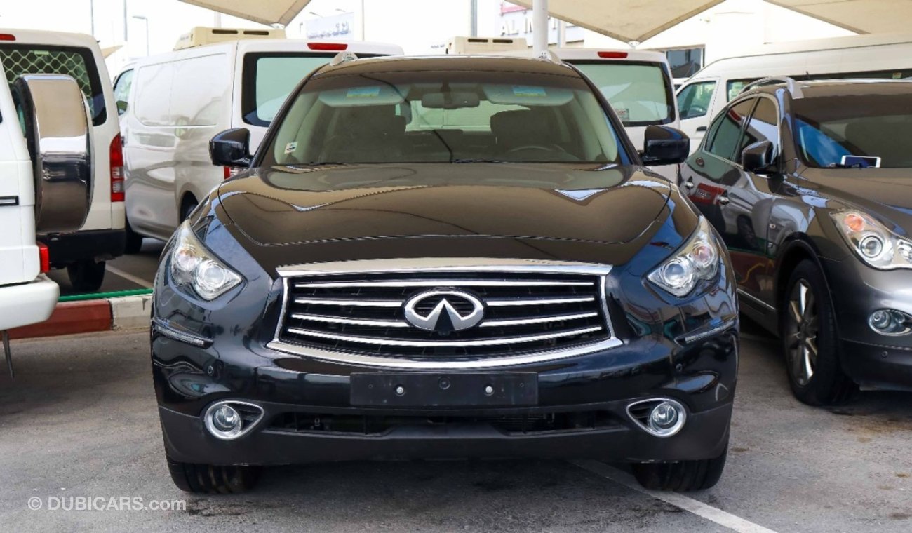 إنفينيتي QX70