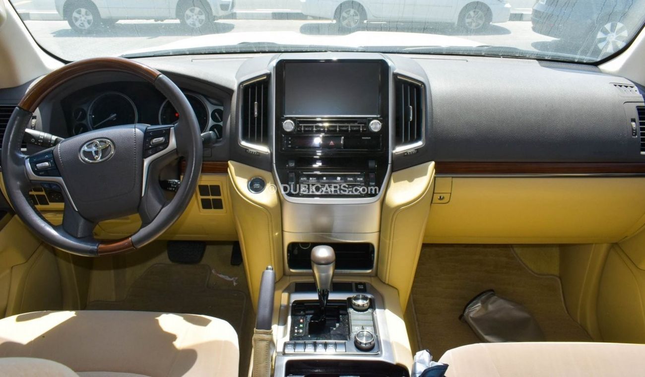 Toyota Land Cruiser V8 5.7 EXR