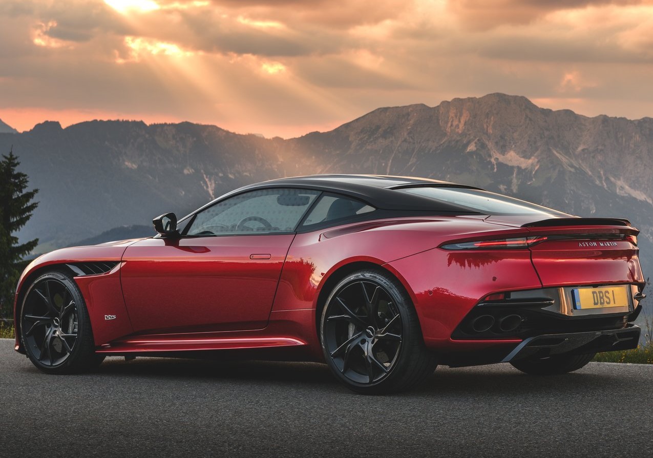 Aston Martin DBS exterior - Side Profile