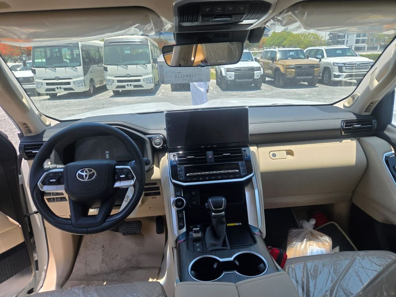 Toyota Land Cruiser VXR 2025 Toyota Land Cruiser LC300 VXR (Full-Option) 3.5L V6 Twin Turbo Hybrid A/T 4WD Export Only