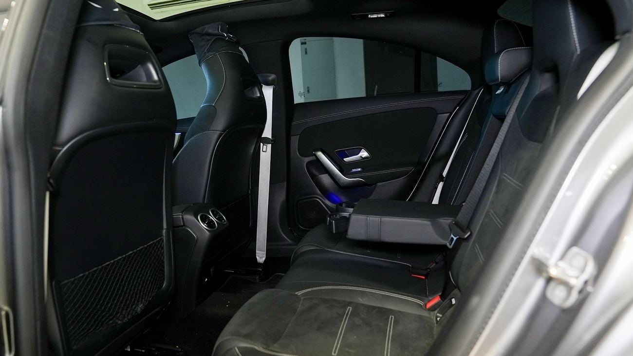 Mercedes-Benz CLA 200 AMG