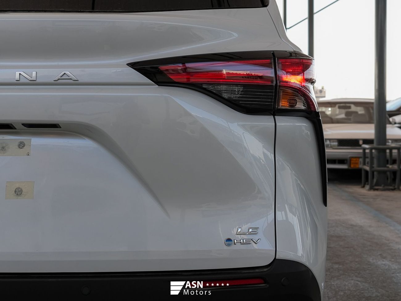 Toyota Sienna 2.5L Dual-Engine 2WD Comfort Edition 2025 (Export Price)