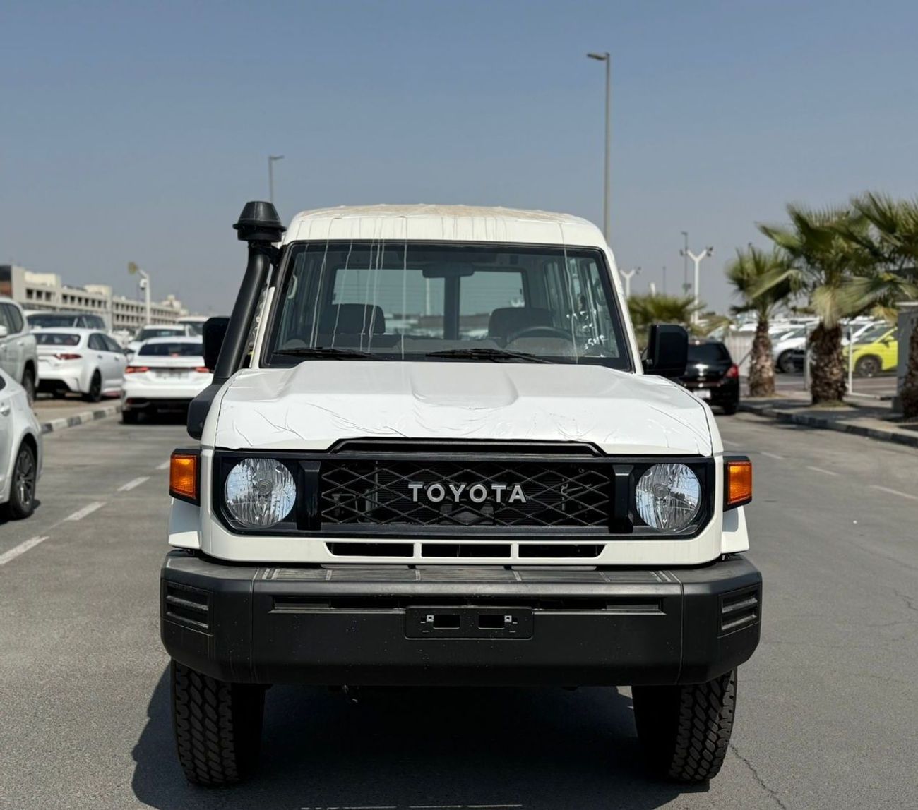 تويوتا لاند كروزر 70 LC78 HARDTOP 2.8L DIESEL 3 DOORS BASIC OPTION 2025 MODEL
