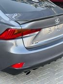 لكزس IS 350 PLATINUM محرك V6 سعة 3500 سي سي / فتحة سقف / رادار / نظام المساعدة على البقاء في المسار / شاشة كبيرة