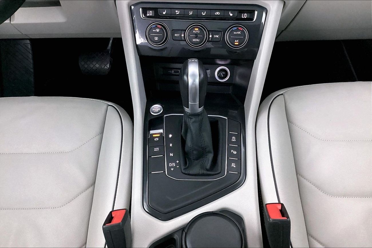 فولكس واجن تيجوان SEL | Carnival Sale • UP TO AED 20,000 OFF | شامل الضمان | 0 ﺪﻔﻋﺓ ﺃﻮﻟﻯ