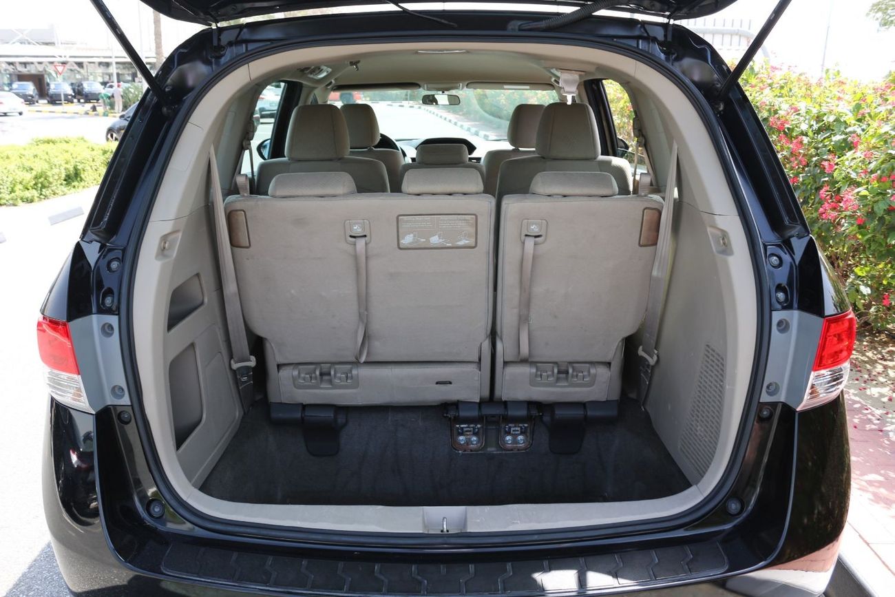 هوندا أوديسي LX هوندا اوديسي 2016 خليحي 8 ركاب صبغ وكاله