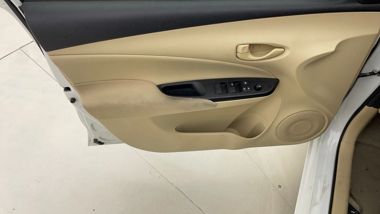 تويوتا يارس SE 1.5 | بدون دفعة مقدمة | اختبار القيادة في المنزل