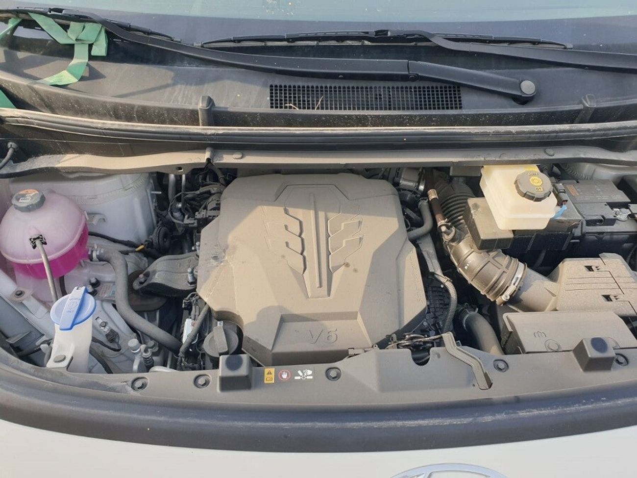 هيونداي ستاريا 3.5 - V6 - PETROL