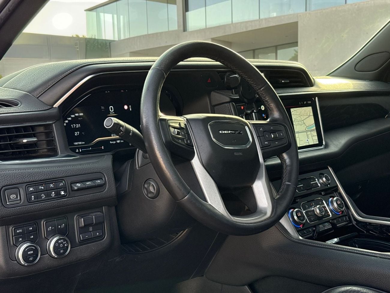 GMC Yukon Denali 6.2L (8 Seater) AED 2,080 P.M | 0% DOWN PAYMENT | GMC YUKON DENALI | 6.2L V8 | 2022 | GCC SPE