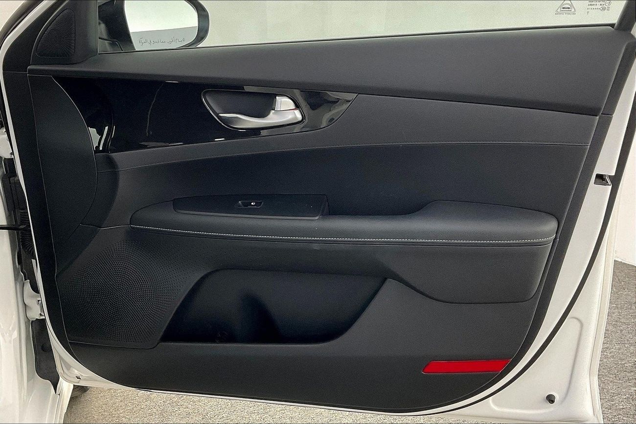 لكزس NX200t F Sport Platinum | شامل الضمان | 0 ﺪﻔﻋﺓ ﺃﻮﻟﻯ