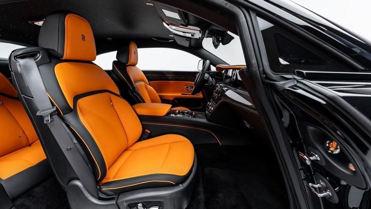 رولز رويس سبيكتر Black Badge - 2025 - GCC - Under Warranty and Service Contract