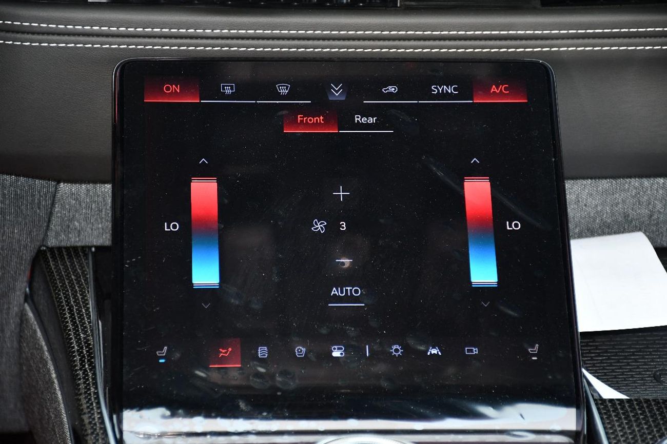 Cadillac Escalade Premium Luxury Platinum 6.2L 4WD