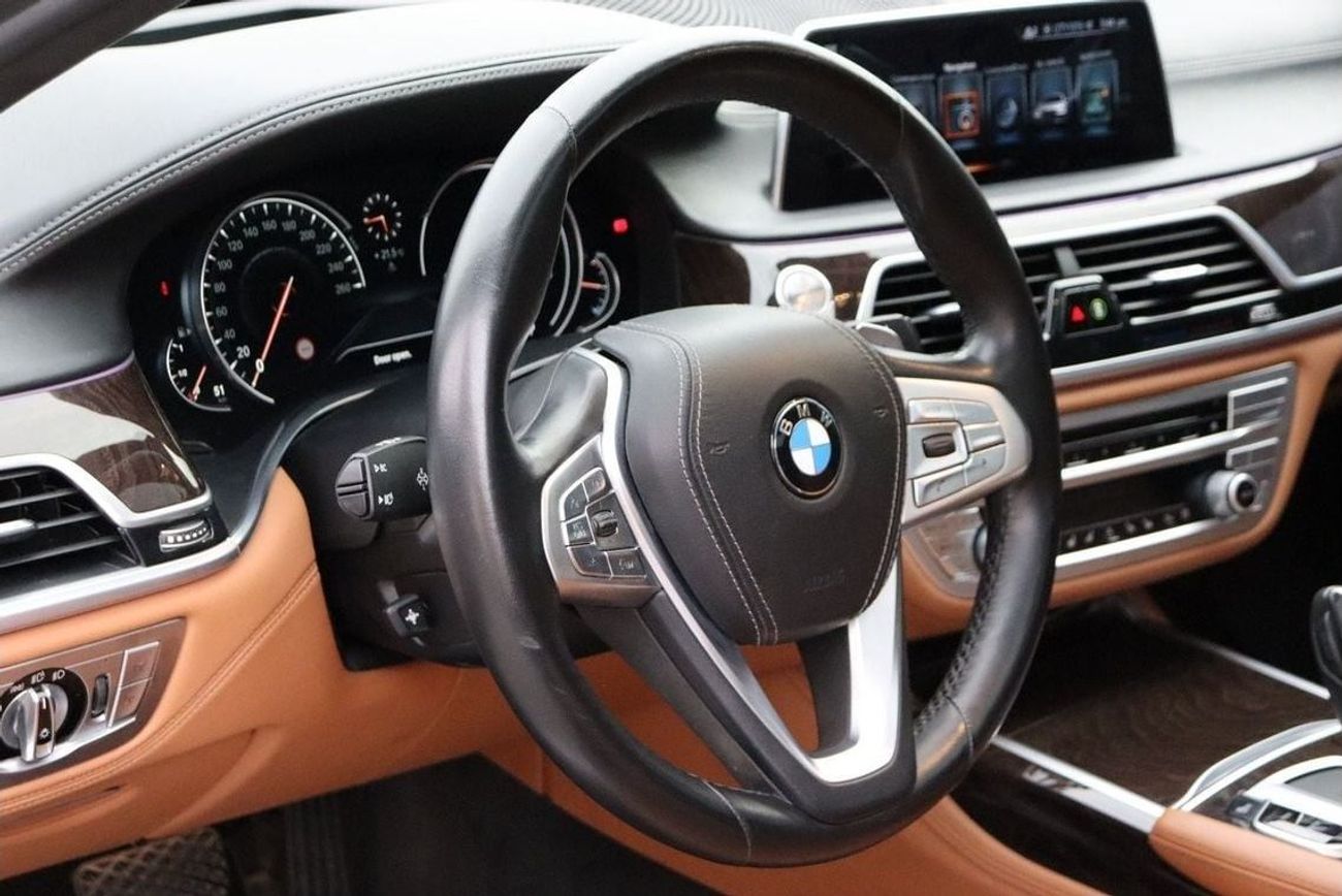 بي أم دبليو 740Li Exclusive 3.0L (335 HP) BMW 740LI VIP / 2017 / GCC / Free Accident/ V6