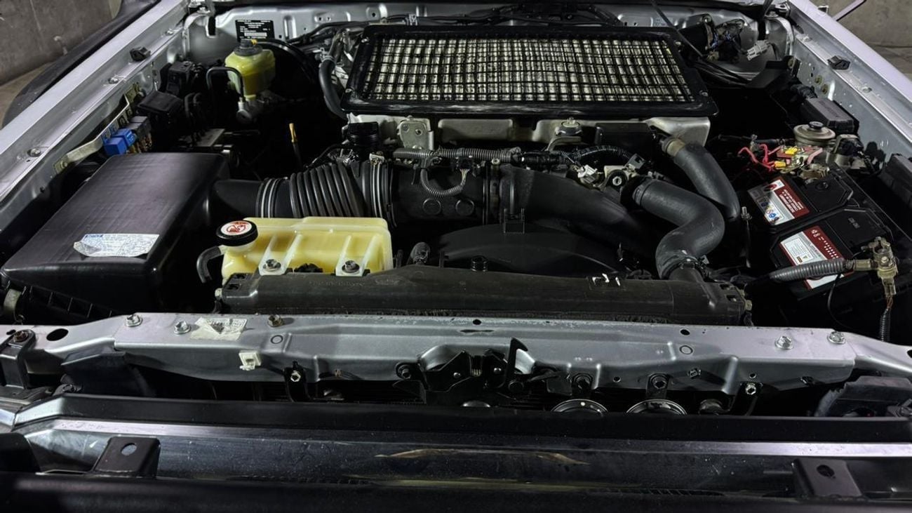 Toyota Land Cruiser Pick Up RIGHT HAND VEHICLE ONLY FOR EXPORT 4.5L