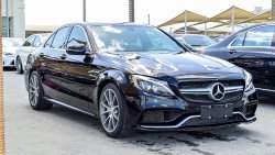 مرسيدس بنز C 63 AMG ضمان شامل مجاني لمدة سنة علي جميع السيارات