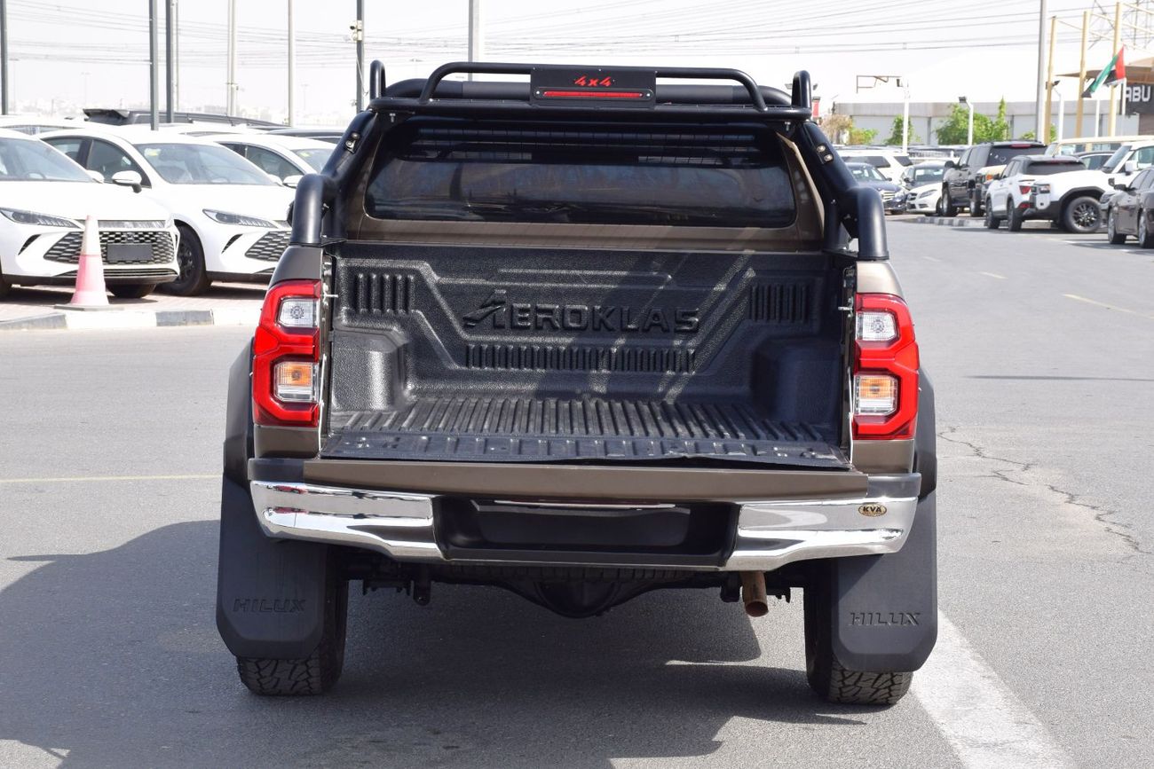 تويوتا هيلوكس 4X4 Diesel 2.8L RHD (Export Only)