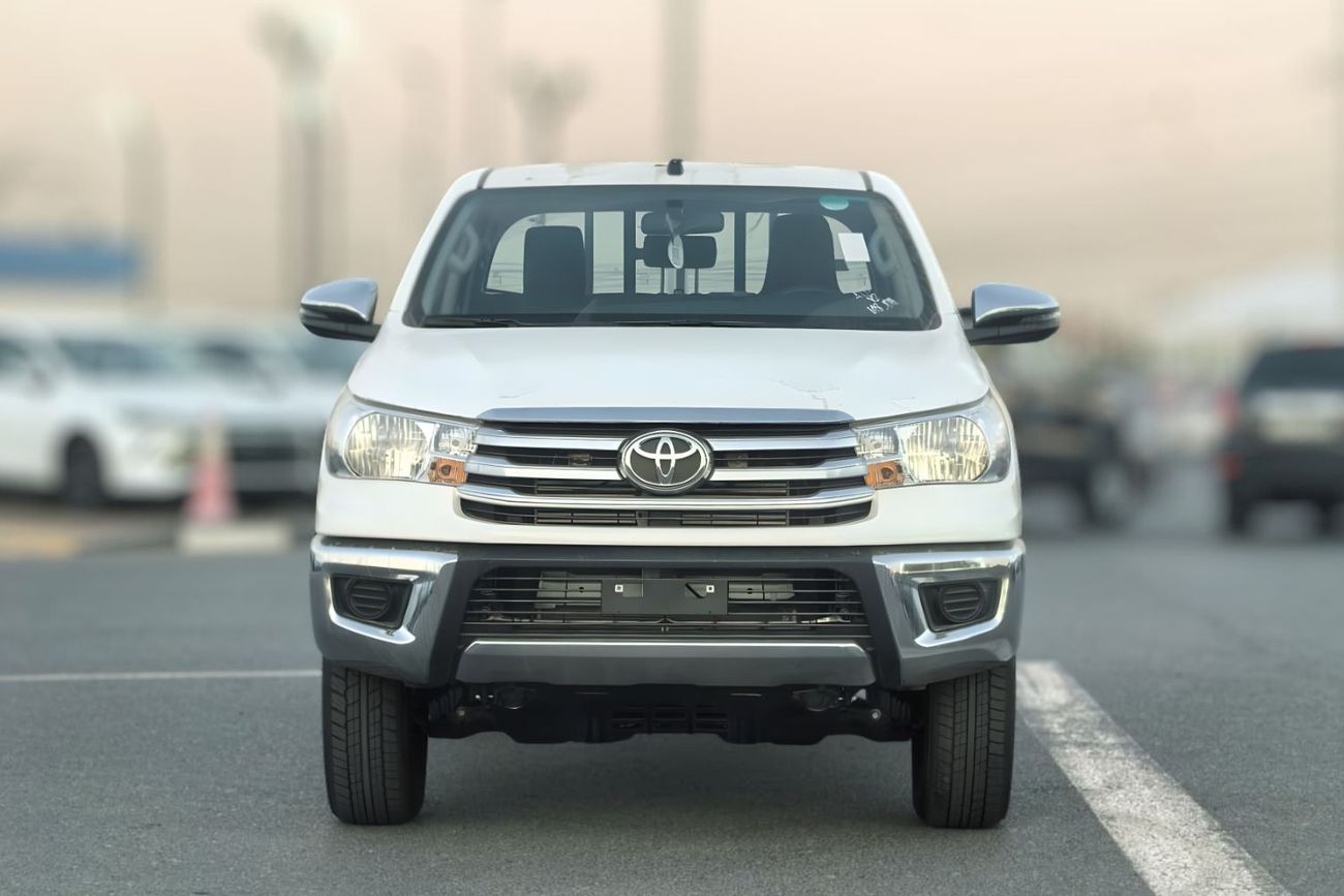 Toyota Hilux TOYOTA HILUX SC 2.7L PETROL 4WD 2026