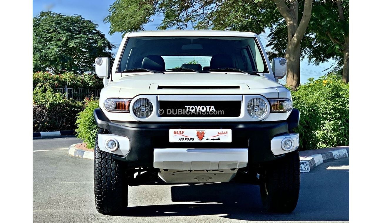 Toyota FJ Cruiser GCC - Excellent Condition - Agency Maintained - Fox Suspension Kits - Bank Finance Facility