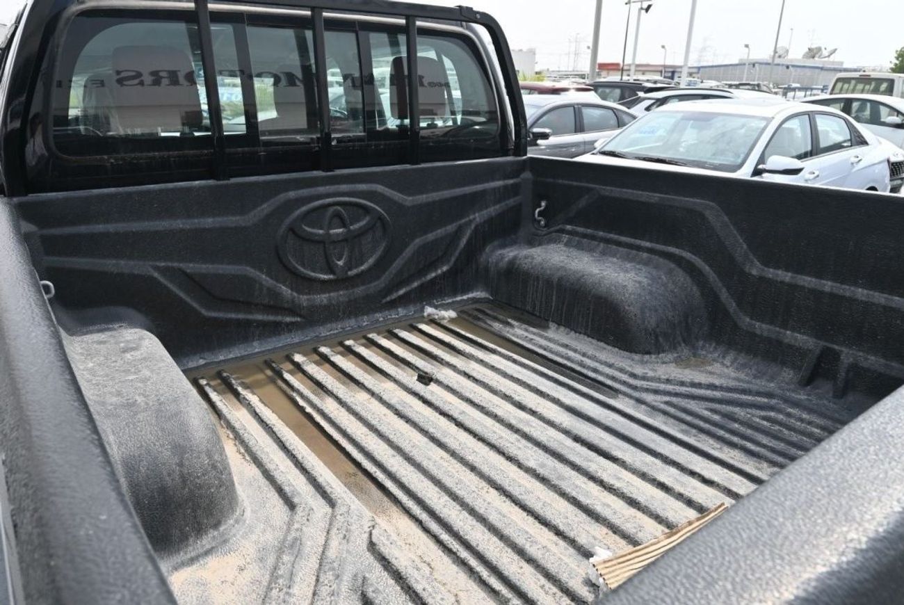 Toyota Hilux Toyota Hilux SR5 4.0L V6, Petrol, 4WD, Pickup, Model 2024, Color Black