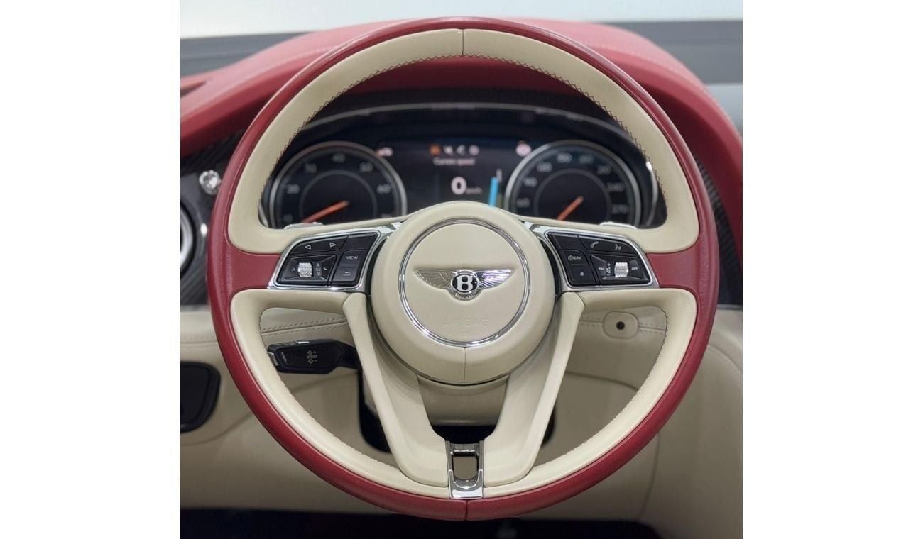 Bentley Bentayga V8 2019 Bentley Bentayga V8, Warranty, Carbon Fiber Package, Full Options, Low Kms