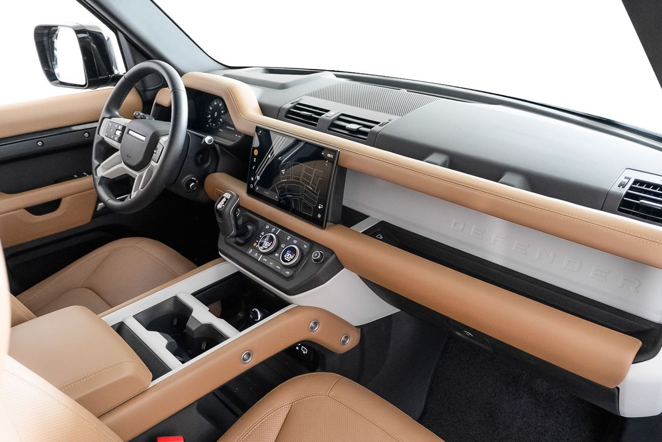 Land Rover Defender P400 110 X-Dynamic HSE 3.0L (5 Seater)