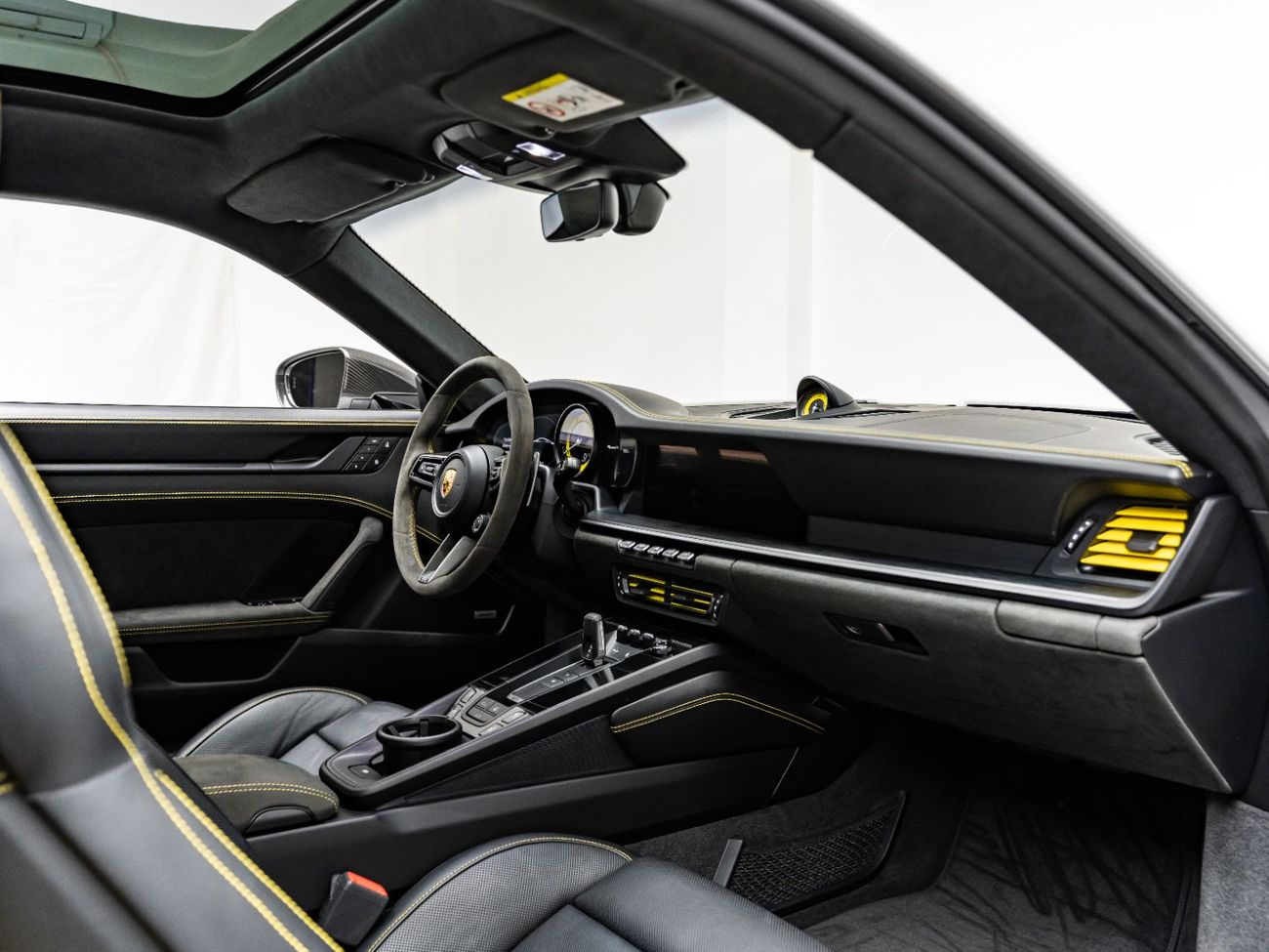 Porsche 911 Carrera GTS 3.0L (450 HP) Coupe