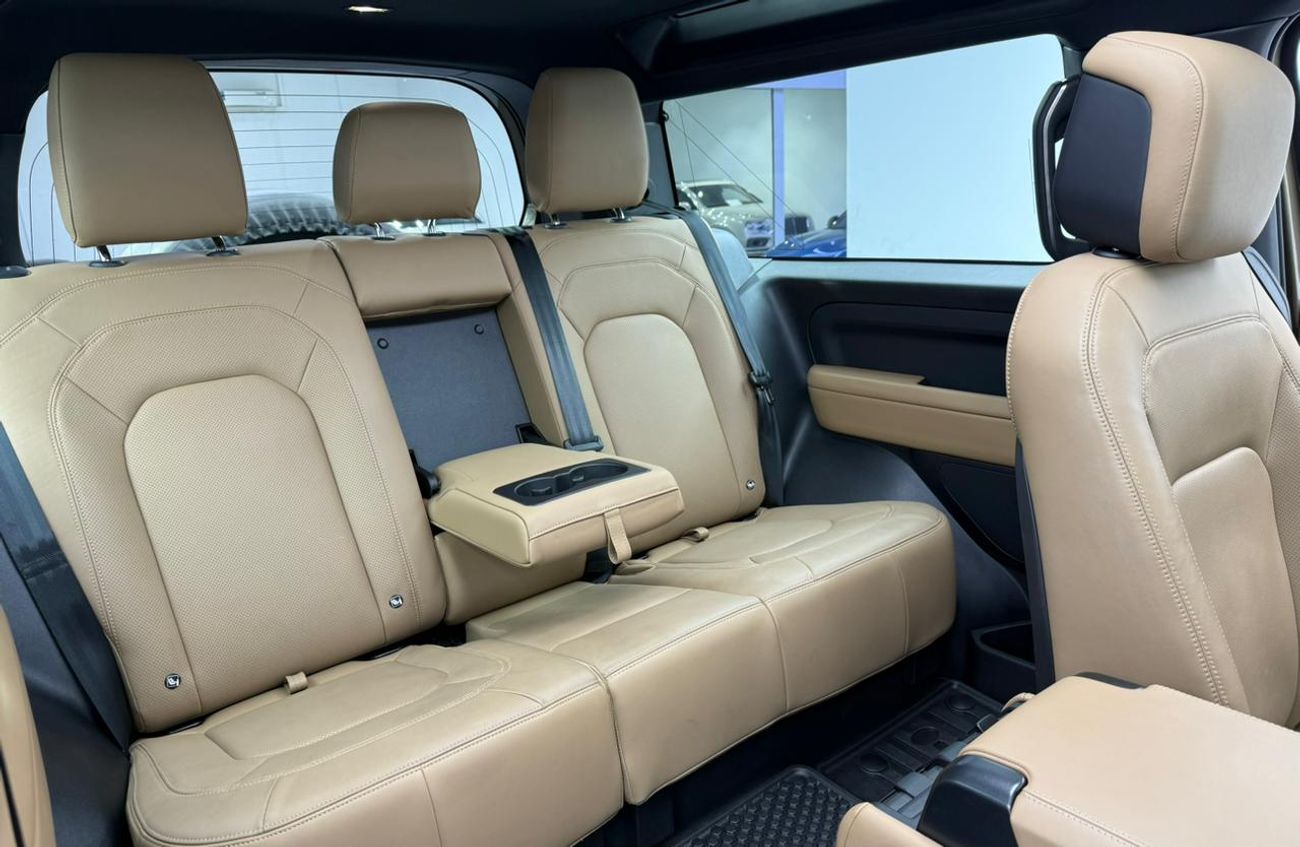 لاند روفر ديفندر P400 90 X-Dynamic HSE 3.0L (5 Seater) 2025 Land Rover Defender 90 P400 X-Dynamic, 3.0L Turbocharged 