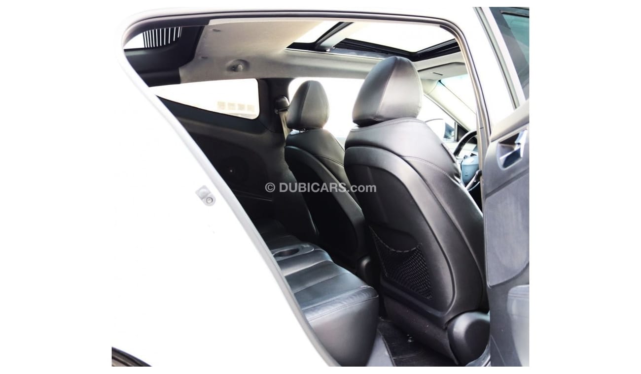 Hyundai Veloster Sport Hyundai Veloster 2015 GCC full option in excellent condition