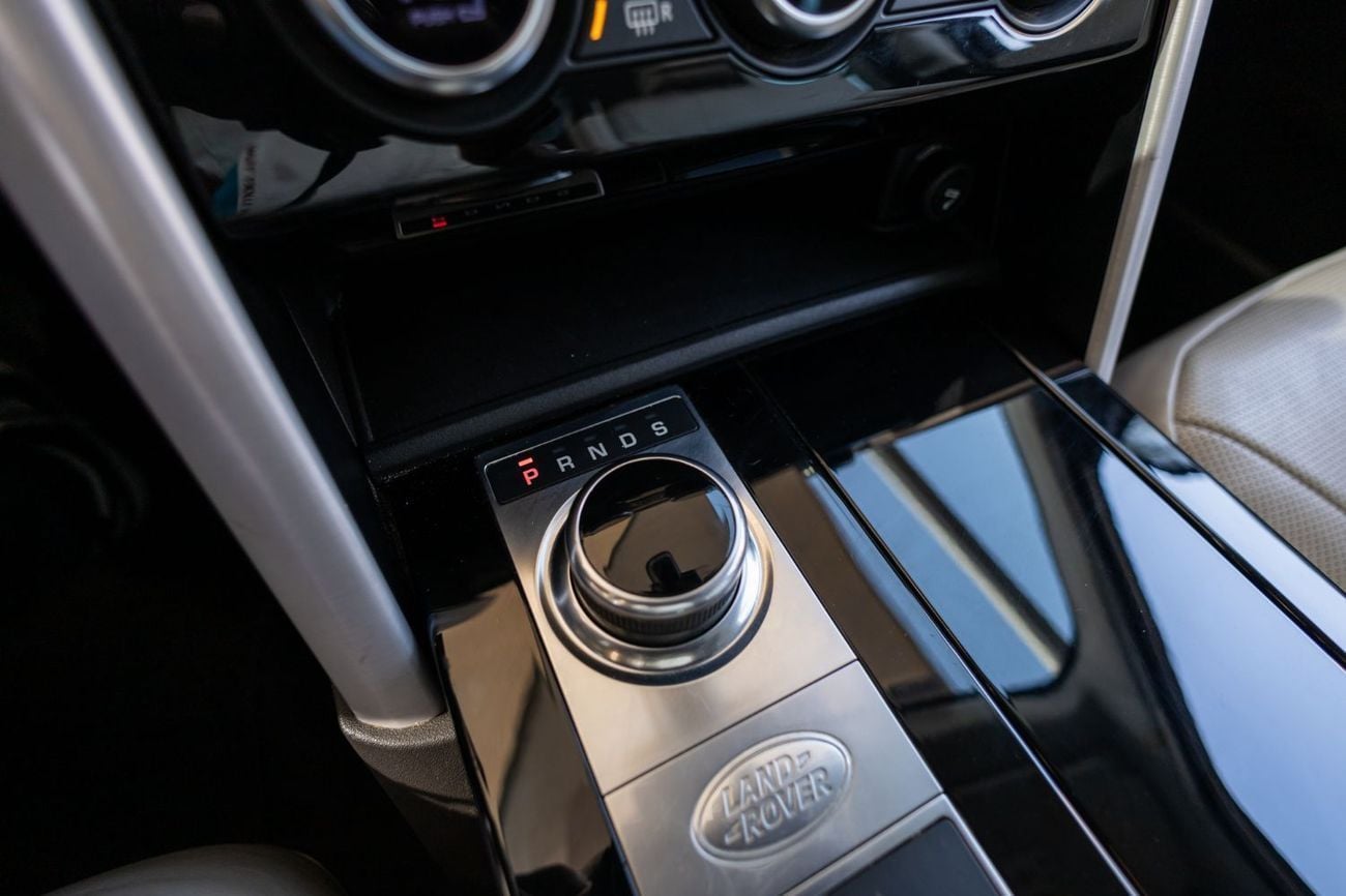 Land Rover Discovery HSE 3.0L (335 HP)