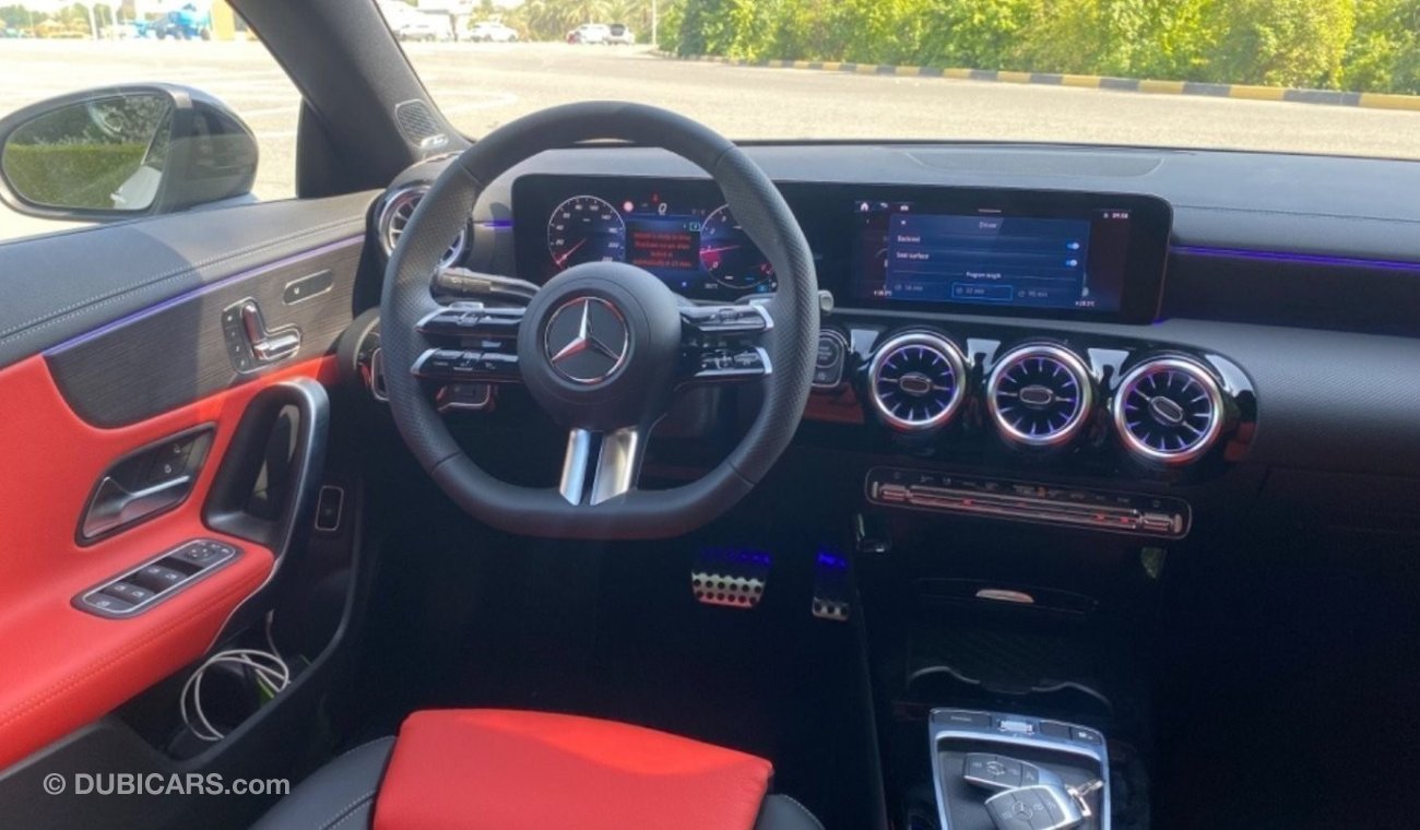 Mercedes-Benz CLA 200 Brand New