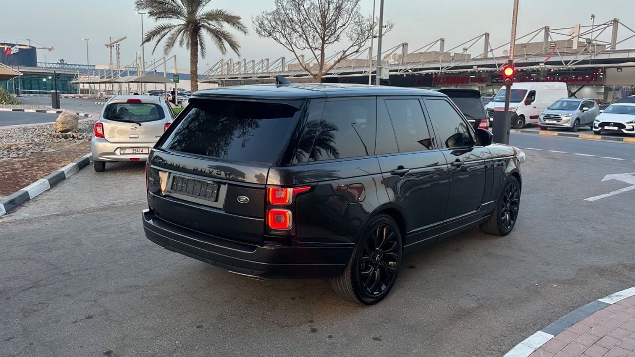 Land Rover Range Rover HSE P525 V8 Westminster 3 years warranty and 3 free services