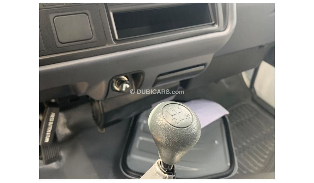 King Long Kingo KING LONG CHINA VAN MODEL 2021 WITH LEATHERS SEATS AND POWER WINDOWS FOR EXPORT ONLY