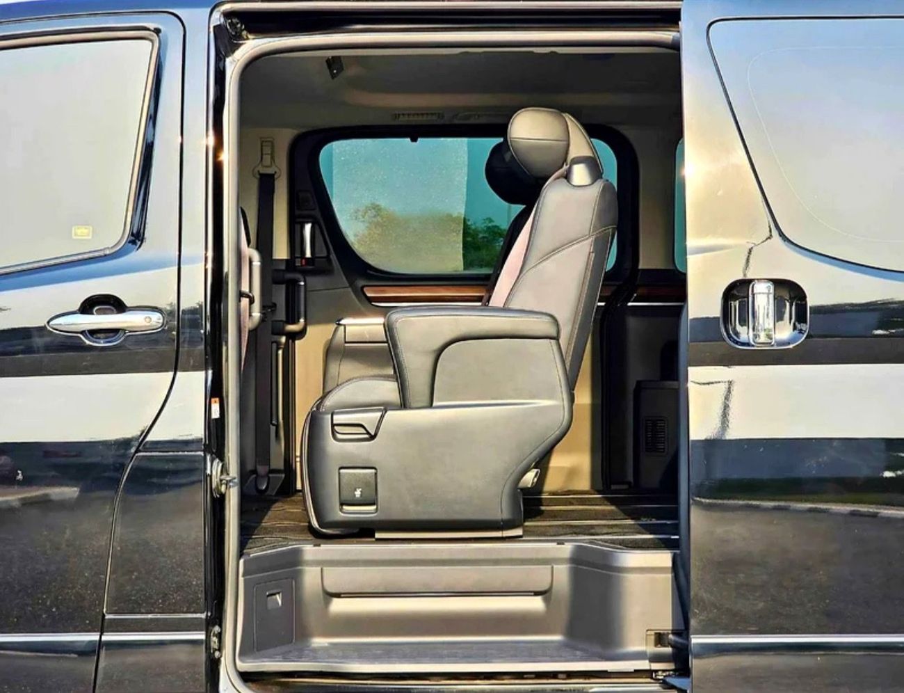 Toyota Granvia Toyota Gravnia Years 2021 3.5L Premium V6 petrol left hand drive