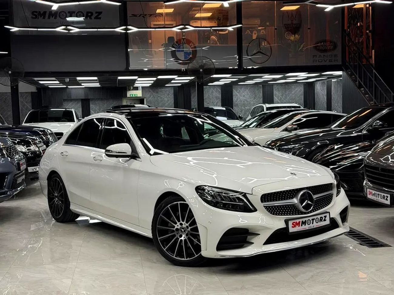 مرسيدس بنز C 200 AMG