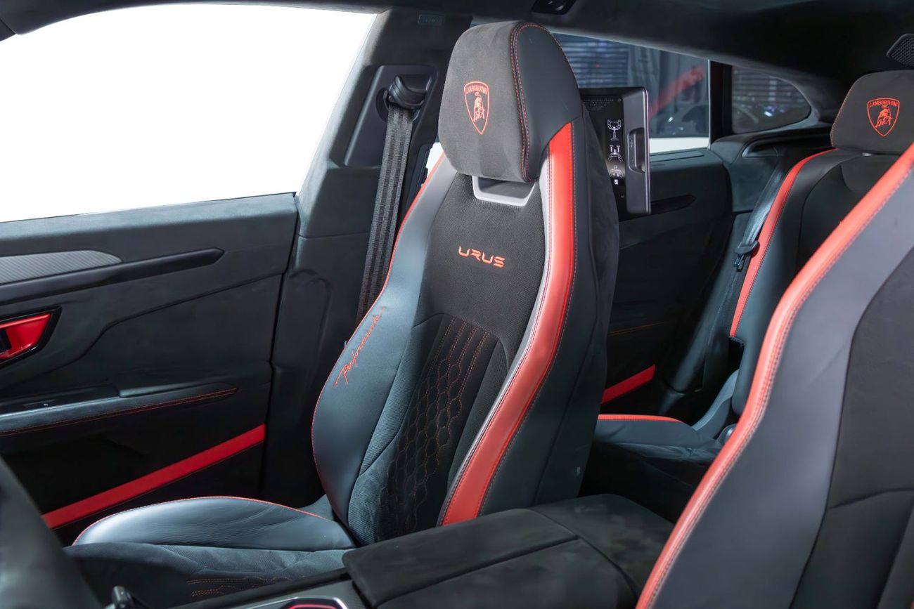 Lamborghini Urus 4.0T V8 Performante Special Matt Color-Alcantara Interior-Full carbon Fiber Exterior Trim