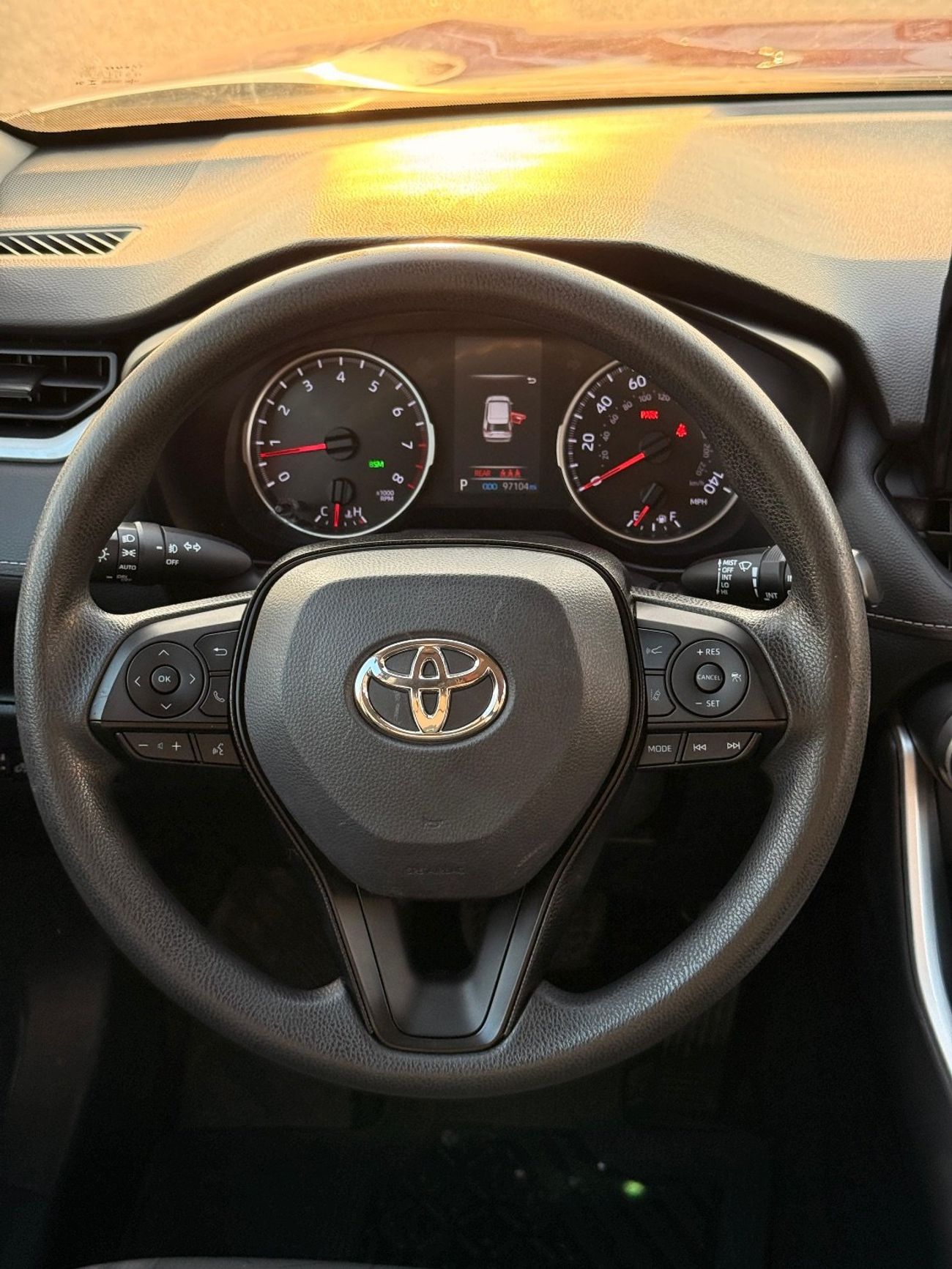 Toyota RAV4 XLE 2.5L AWD push start