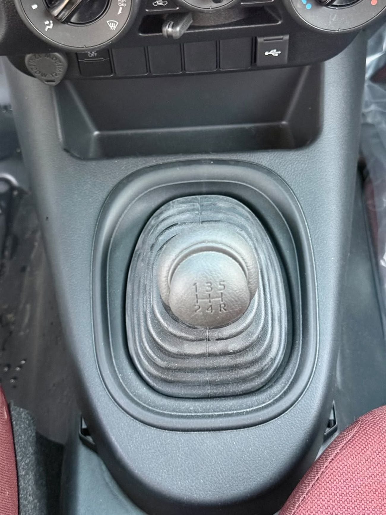 Toyota Hilux GLX HILUX 2.7L SINGLE CAB MANUAL 2026