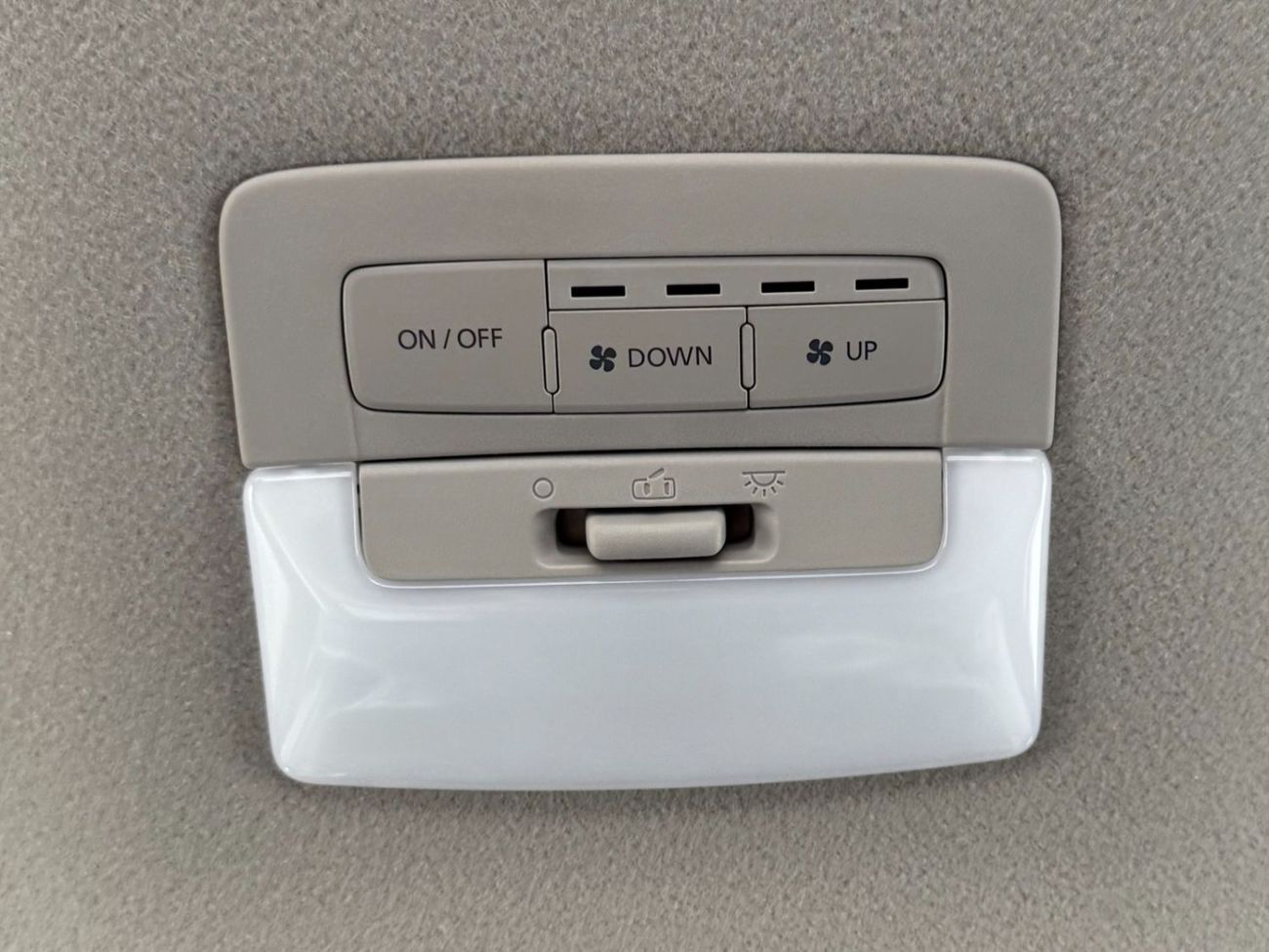 Mitsubishi L200 chrome package 4x4 M/T 18 inch alloy rims **EXPORT ONLY**التصدير فقط خارج الخليج**