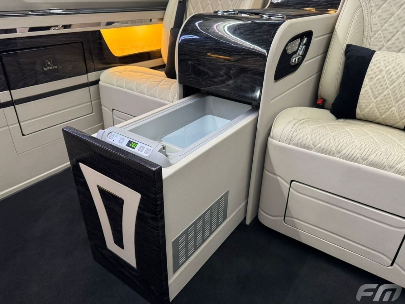 Mercedes Benz Sprinter 519 VIP BUSINESS VAN - FULL LUXURY OPTION | BRAND NEW | EUROPEAN | 2025