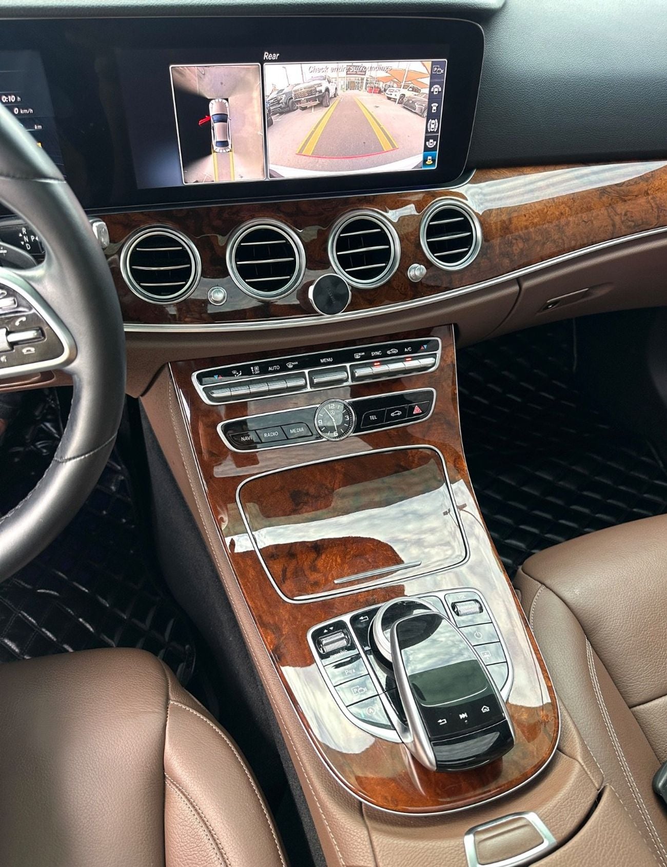 مرسيدس بنز E300