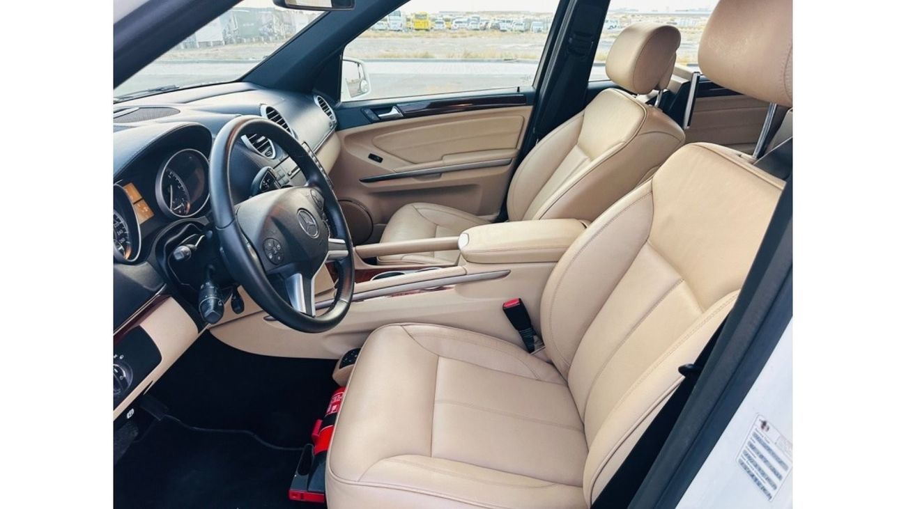 Mercedes-Benz GL 450 MODEL 2012 GCC CAR PERFECT CONDITION FULL OPTION PANORAMIC ROOF LEATHER SEATS ONE OWNER