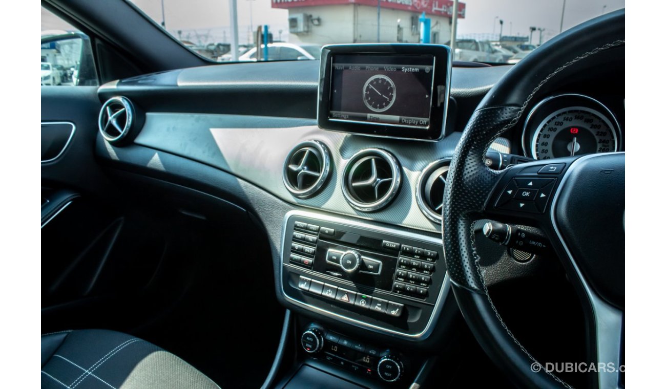 Mercedes-Benz GLA 180 (2015) Japan Import