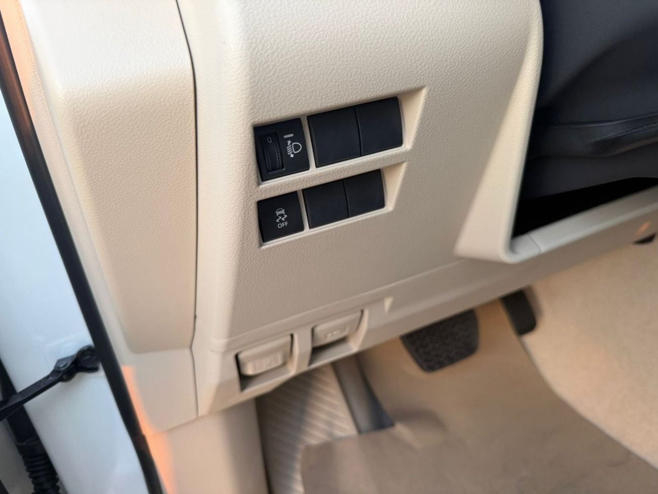 تويوتا لاند كروزر Toyota LC 4.0 basic 2026 GCC