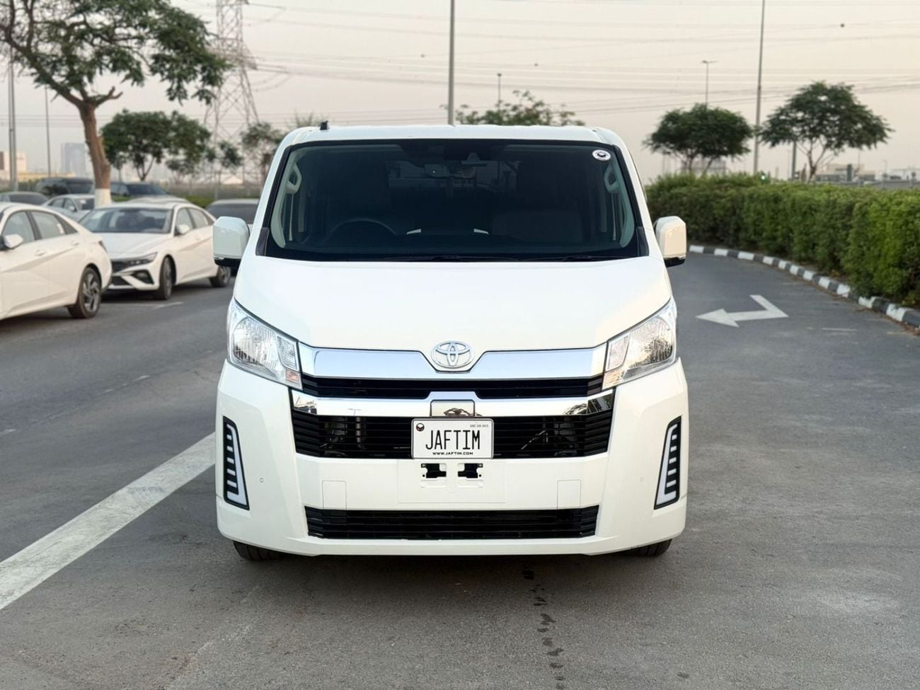 Toyota Hiace PANEL VAN | 2020 | RHD | 2.8L DIESEL ENGINE | AUTOMATIC TRANSMISSION | 5 SEATERS