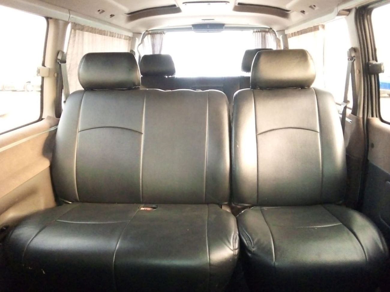 Toyota Hiace TOYOTA HIACE VAN RIGHT HAND DRIVE(PM31184)