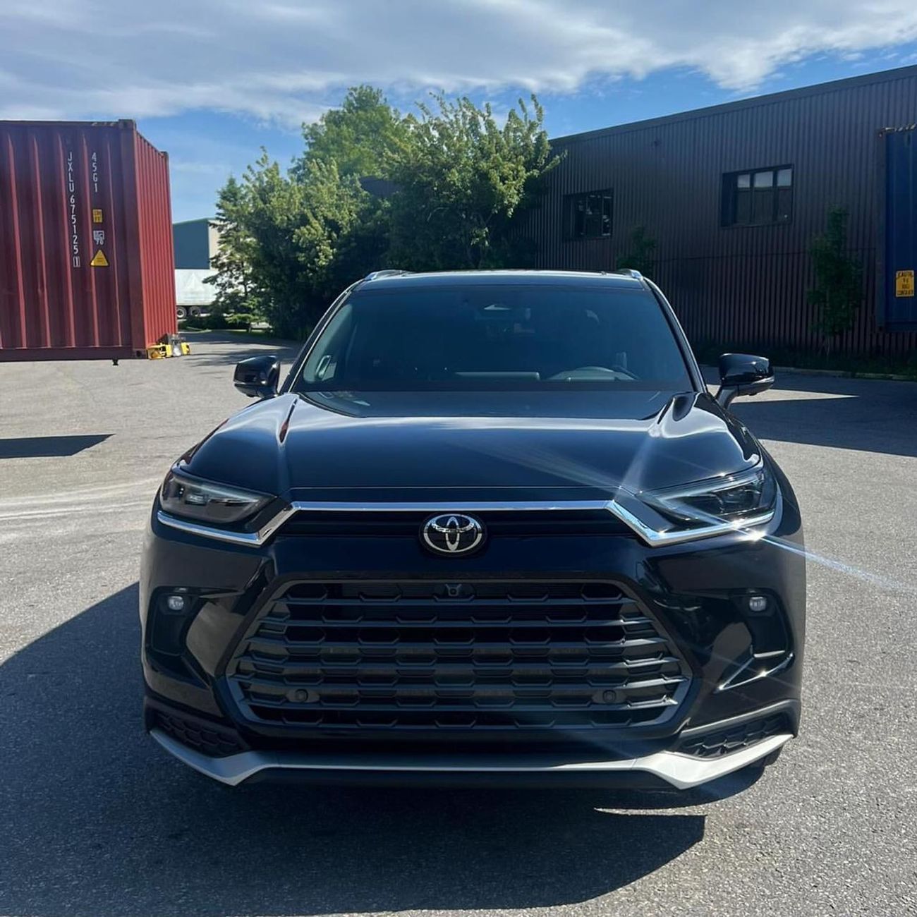 Toyota Grand Highlander PLATINUM HYBRID MAX